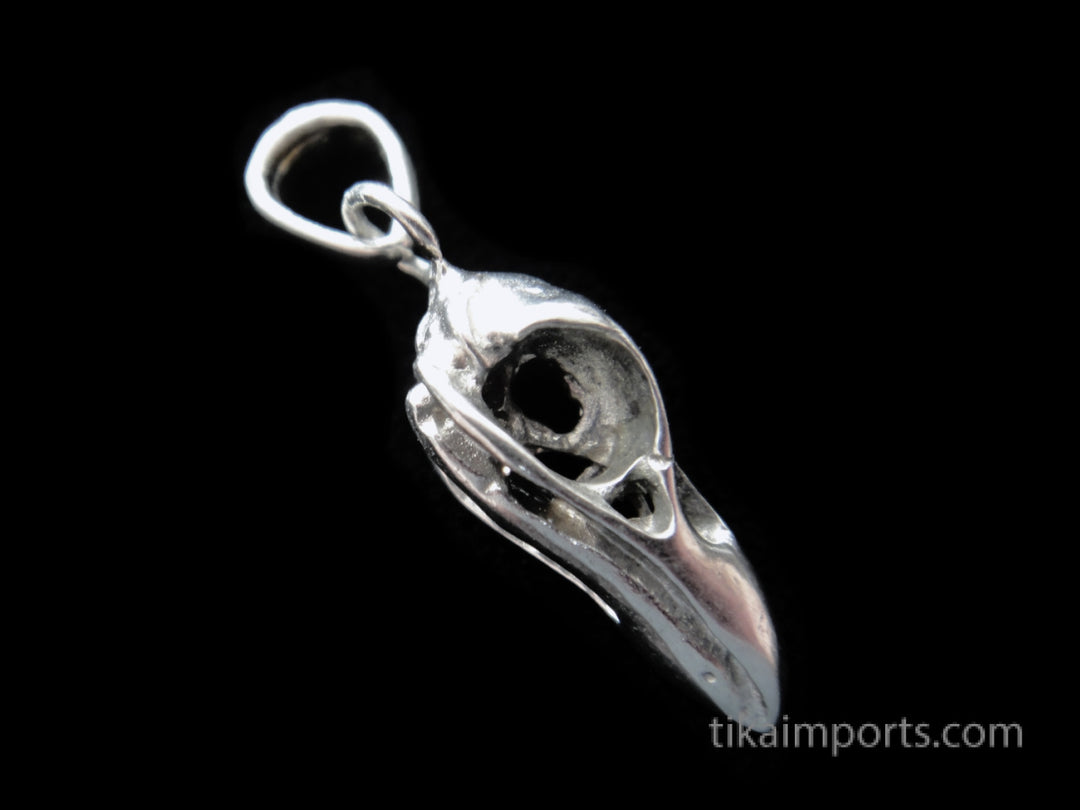 Raven Skull Pendant (Small Silver Tone)