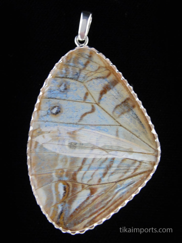 XXL Pearl Blue Wing Pendant