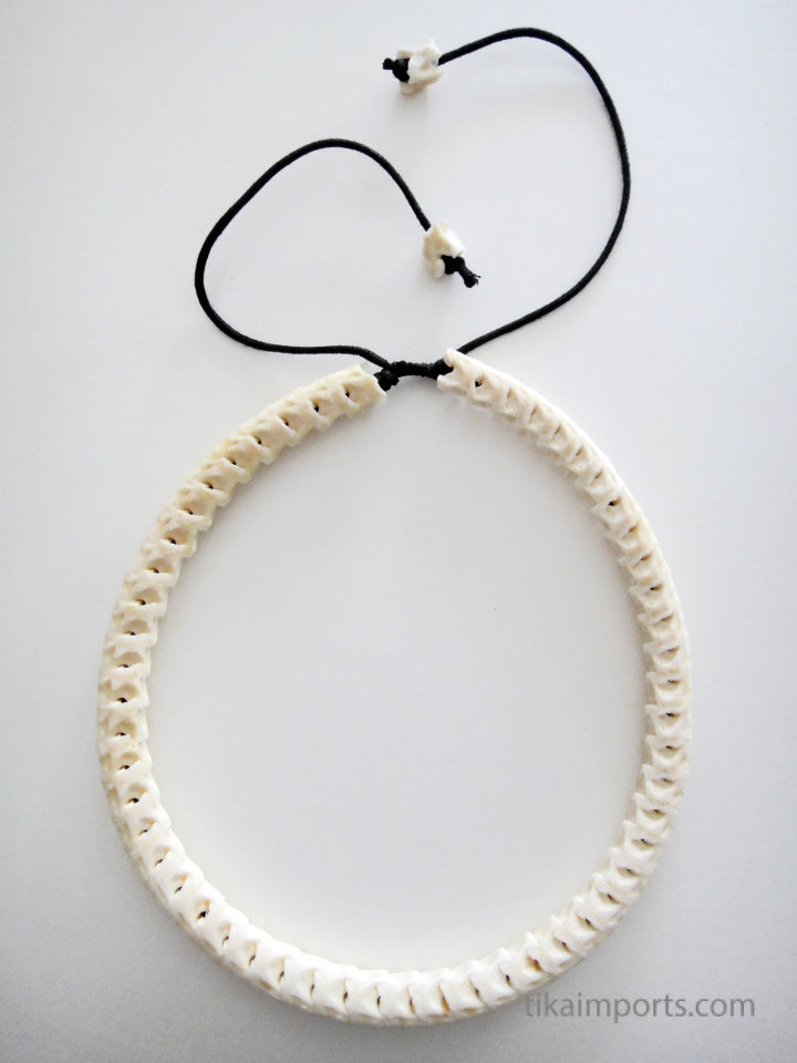 Snake Vertebrae Choker- White