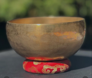 7" Hand Hammered Brass Singing Bowl