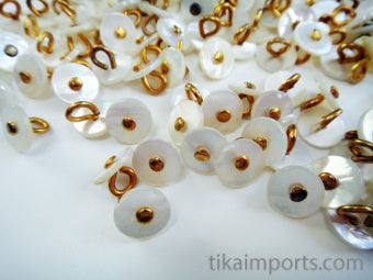 Victorian Shell Boot Buttons, White & Gold (100pc) ~ bb13