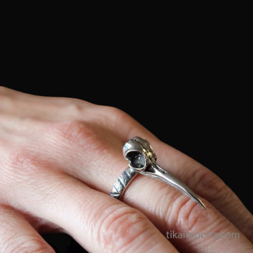 Hummingbird Skull Ring (Silver Toned)
